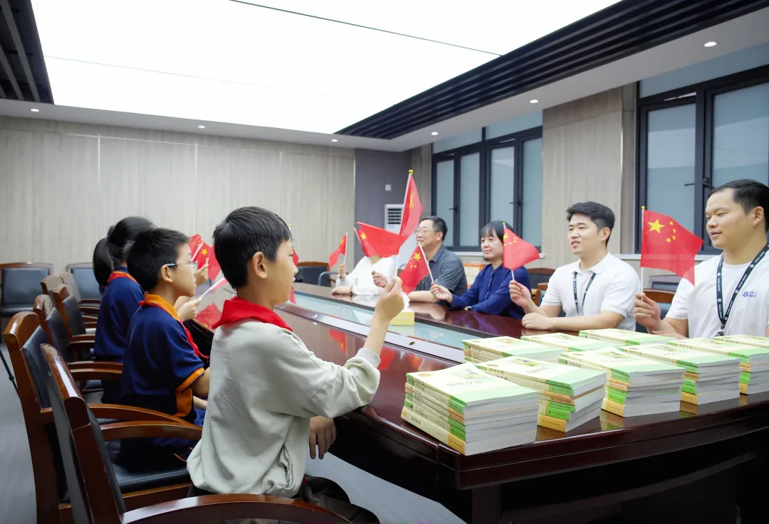 年度公益奖 | 穿越五年、数万小时的旅程 年度公益奖 | 穿越五年、数万小时的旅程