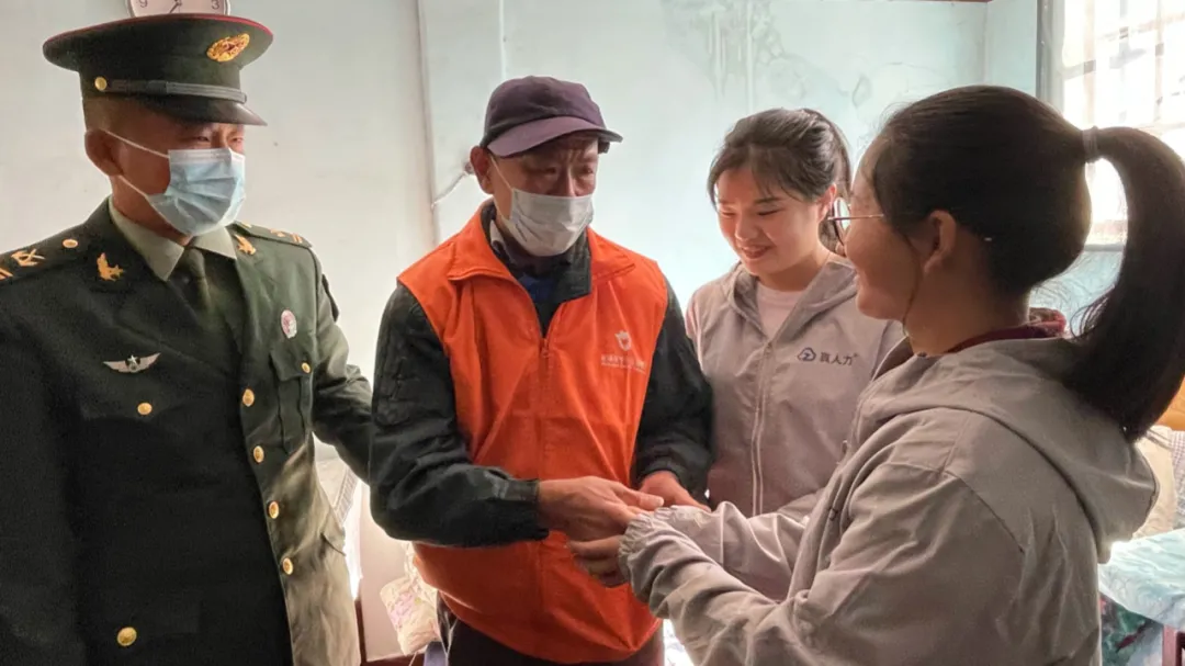 年度公益奖 | 穿越五年、数万小时的旅程 年度公益奖 | 穿越五年、数万小时的旅程